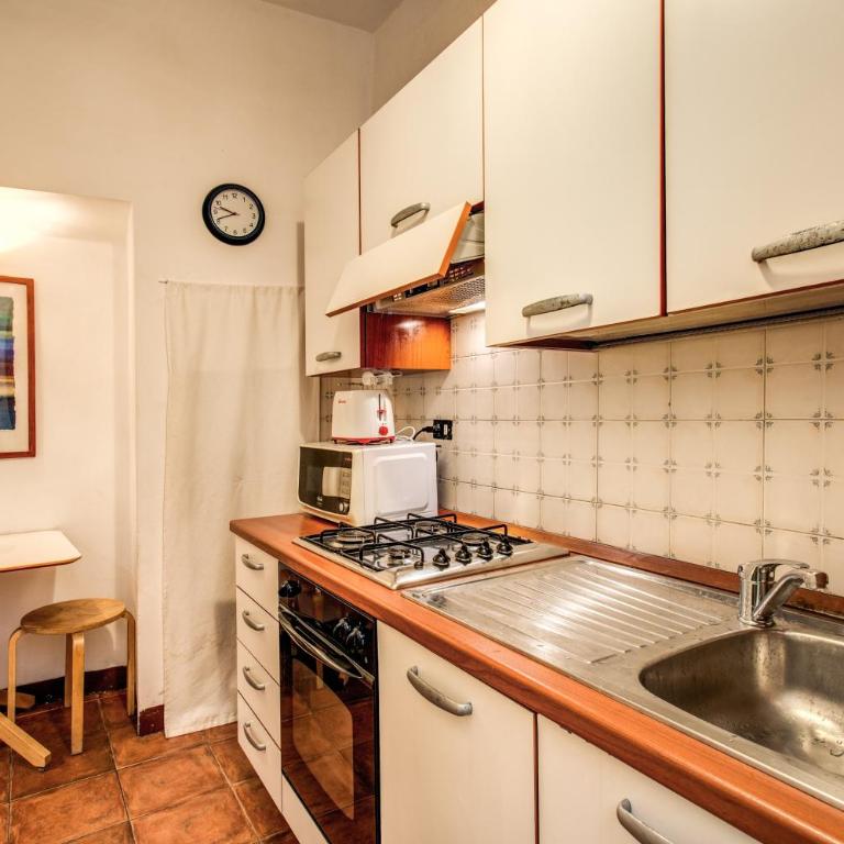 Home-In-Rome - Appartamento con 2 Camere da Letto - 9