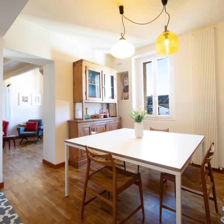 Casa Cortese in Center Town - Two-Bedroom Superior Apartment - 22
