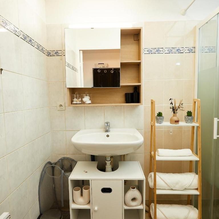 Le Chic Urbain - Hôpitaux Facultés - Chateau d'Ô - Free Parking - Apartment mit 1 Schlafzimmer - 13