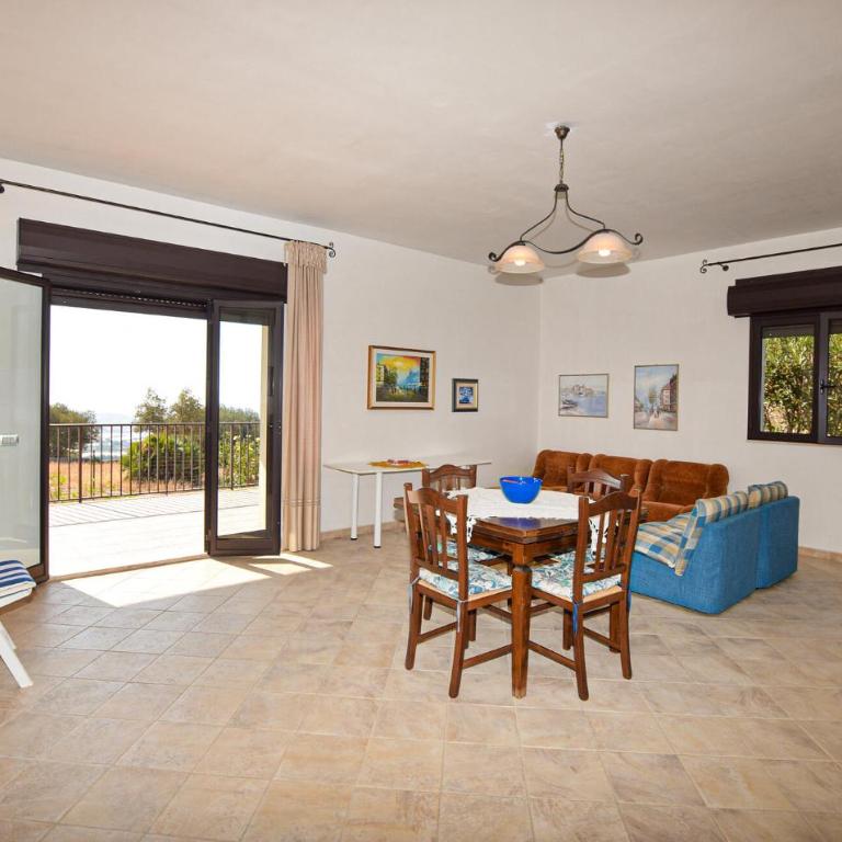 3 Bedroom Cozy Home In Marina Di Ragusa - Casa Vacanze con 3 Camere da Letto - 1