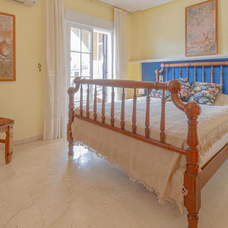 2 Bedroom Amazing Apartment In Torrevieja - Two-Bedroom Apartment - 6