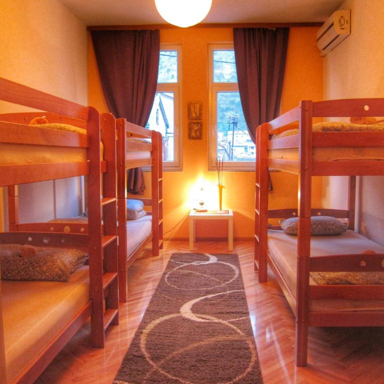 Hostel Taso's House - Krevet za Jednu Osobu u 6-krevetnoj Spavaonici - 1