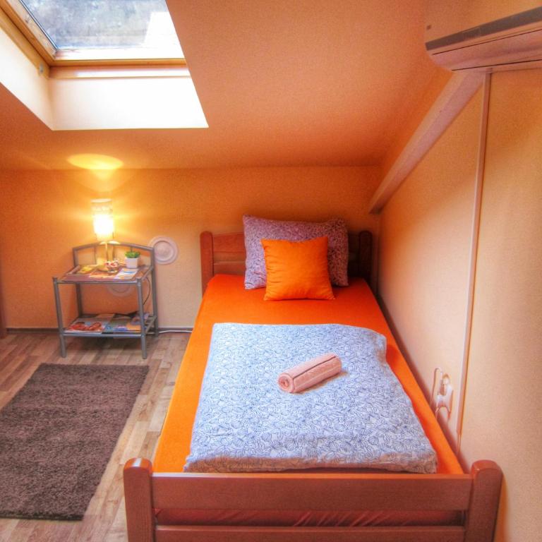 Hostel Taso's House - Budget Twin Room - 2