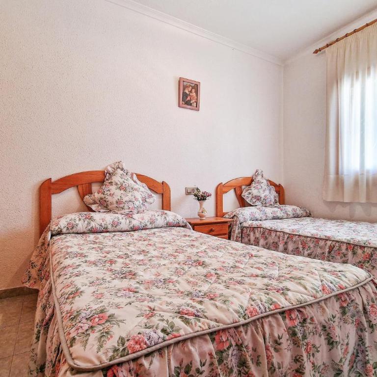 Beach Front Home In Torrevieja With Wifi - Casa de vacaciones de 2 dormitorios - 7