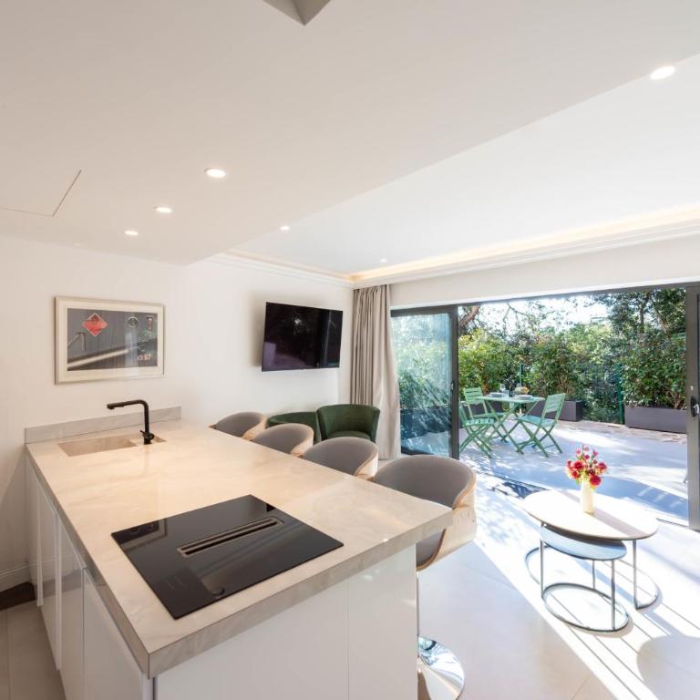 Elegant Duplex with Private Garden Terrace - Appartement - 2
