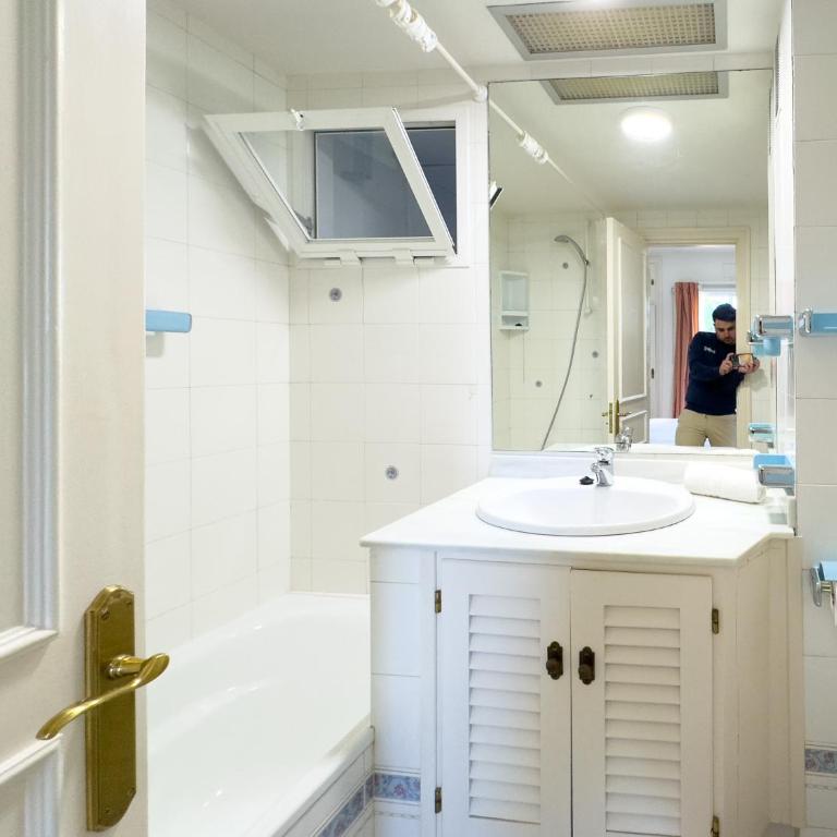 Costa Lux Elviria - Two-Bedroom Apartment - 19