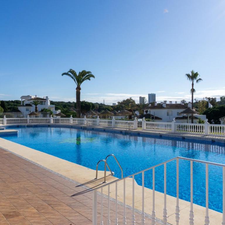 Costa Lux Elviria - Two-Bedroom Apartment - 37