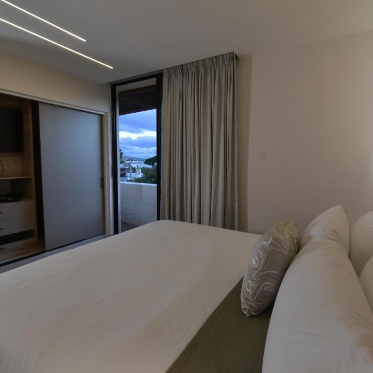 Expo Satelite 2750 Hotel & Suites - Superior Suite - 11