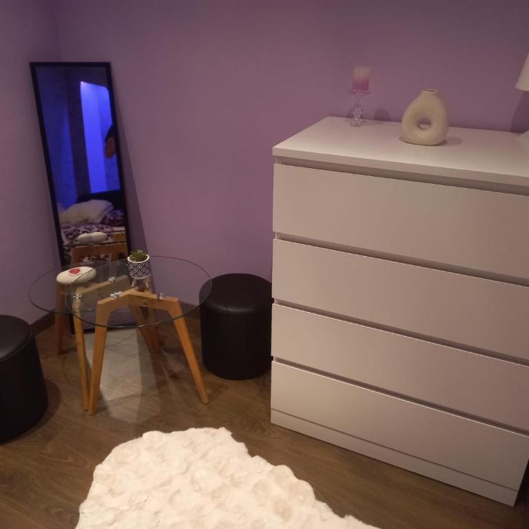 Perfect place to stay - One-Bedroom Apartment - 12