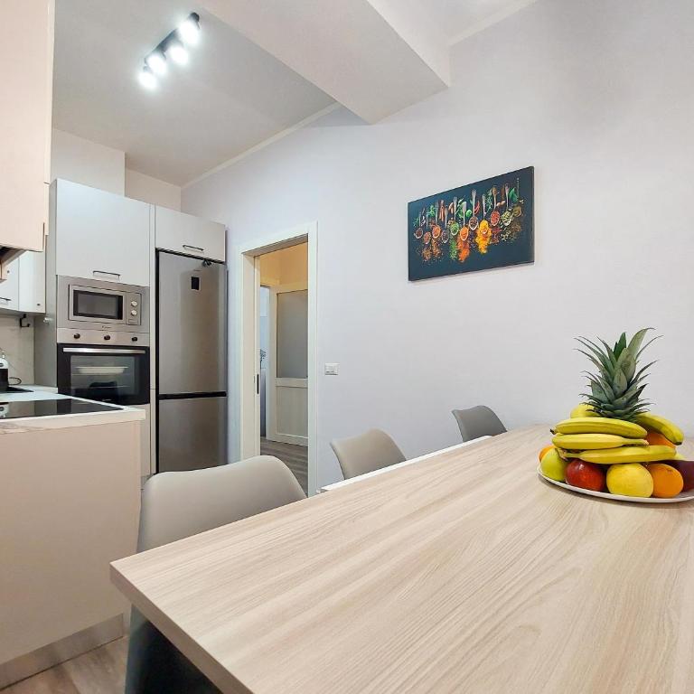 Guest house Vivamus - Appartamento Premium con 3 Camere da Letto e Balcone - 11