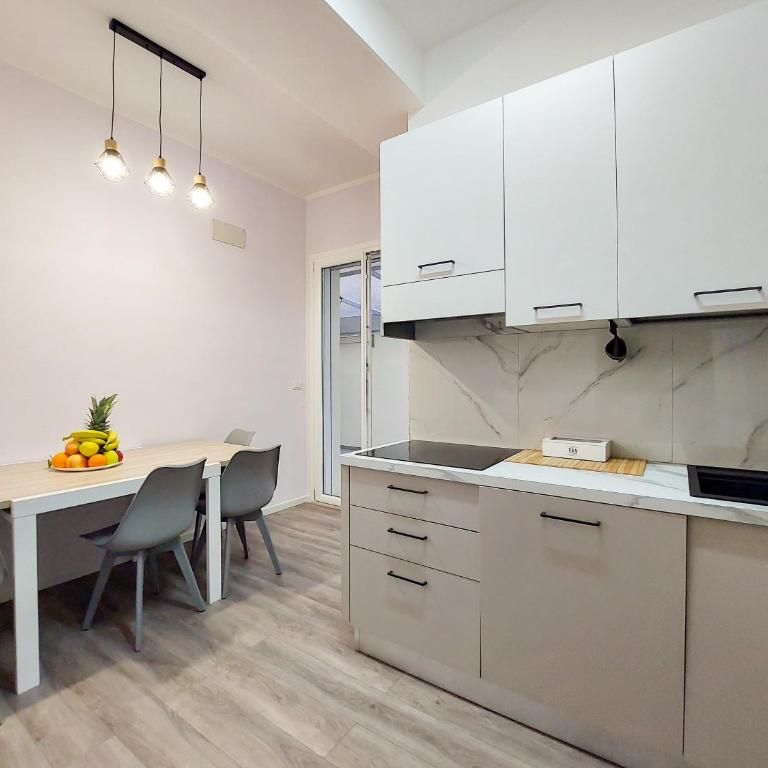 Guest house Vivamus - Appartamento Premium con 3 Camere da Letto e Balcone - 6