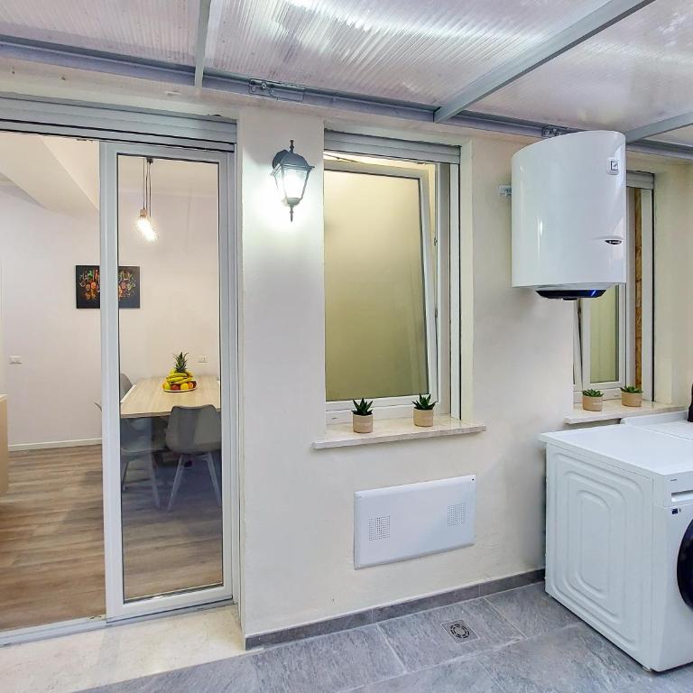 Guest house Vivamus - Appartamento Premium con 3 Camere da Letto e Balcone - 23
