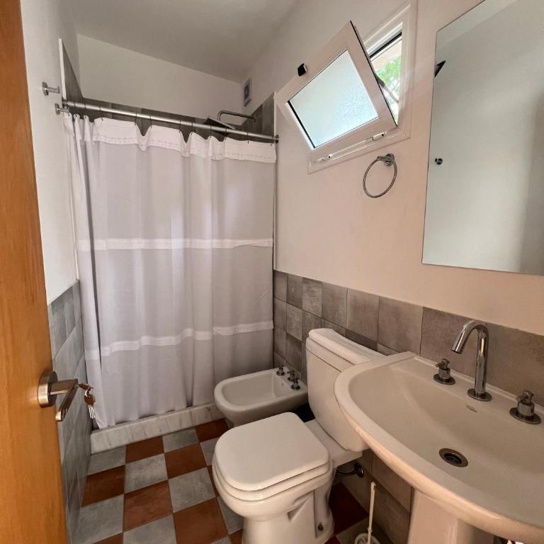Diez Pinos - Habitación Doble con baño privado - 1