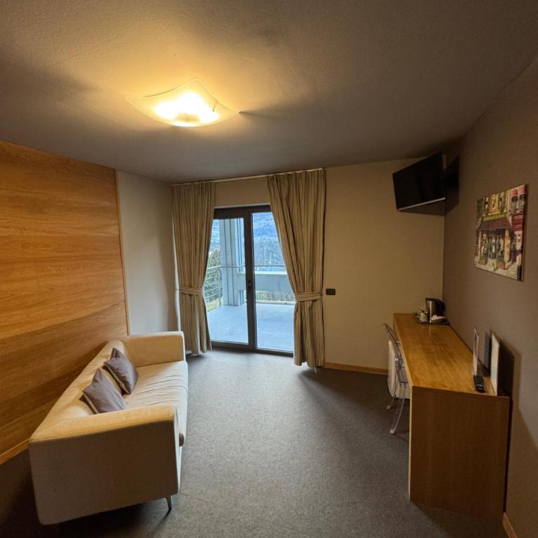 La Bicoque - Double Room with Balcony - 6