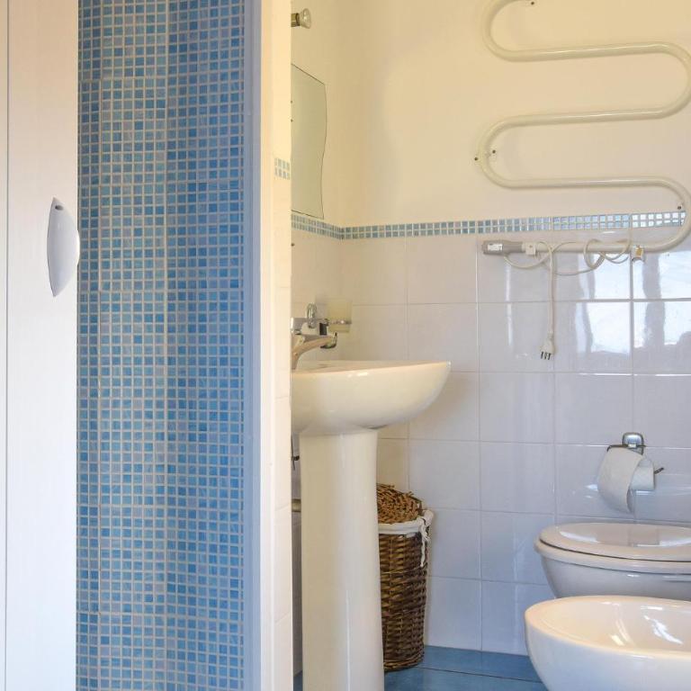 4 Bedroom Lovely Apartment In Capo D'orlando - Appartamento con 4 Camere da Letto - 13