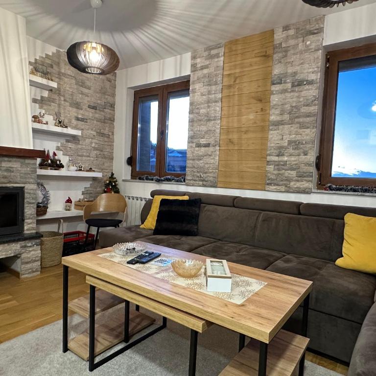 Gorštak Jahorinko - Two-Bedroom Apartment - 2