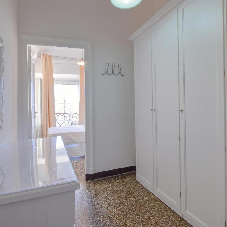 Amazing Apartment In Genova With Wifi - Appartamento con 2 Camere da Letto - 11