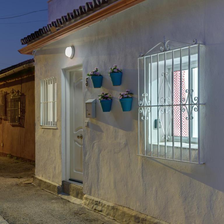 Andalusian Apartment By Seric, 15' walking to the beach - One-Bedroom Apartment - 2