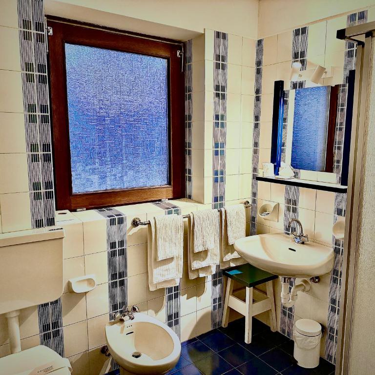 Hotel Garni Edy - Camera Familiare - 2