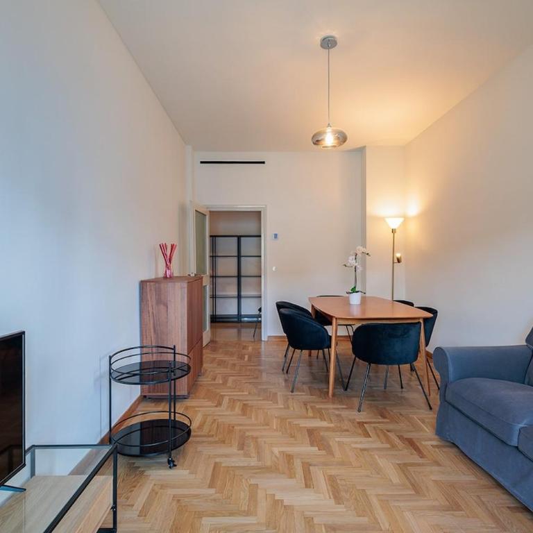 Central Station 3 Bedrooms & 2 Bathrooms - B Home - Appartamento con 3 Camere da Letto - 1
