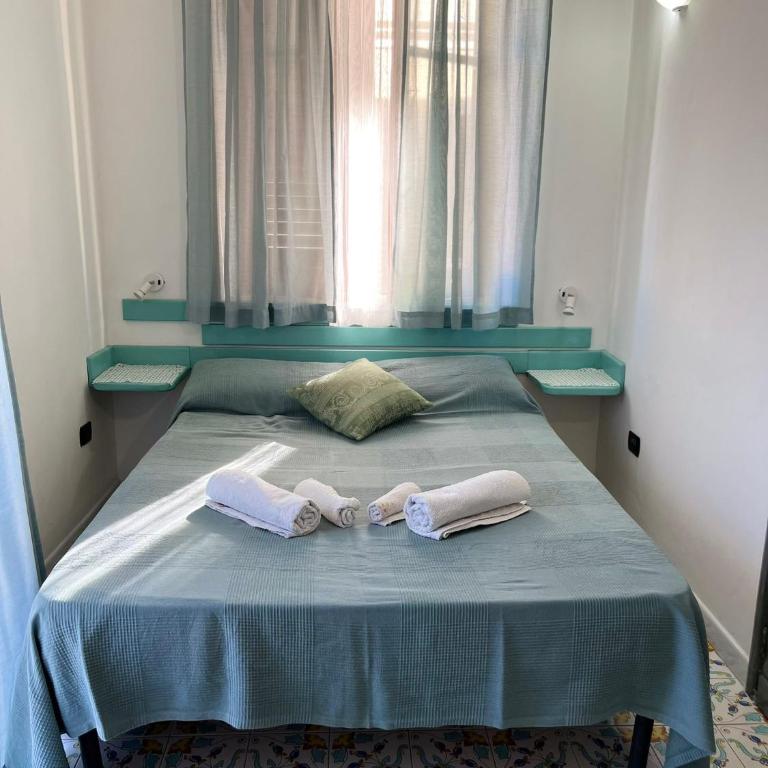 Casa Vacanze Central Cincotta - Camera Tripla Comfort - 2