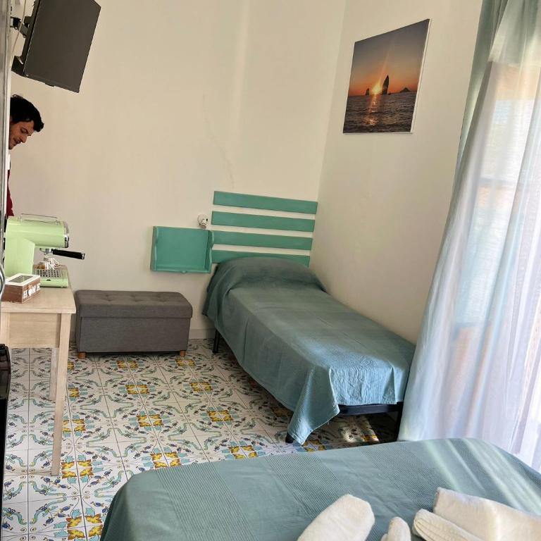 Casa Vacanze Central Cincotta - Camera Tripla Comfort - 3