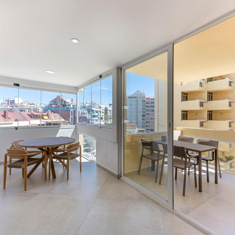 Marbella Center Bechfront 4 persons - Two-Bedroom Apartment - 2