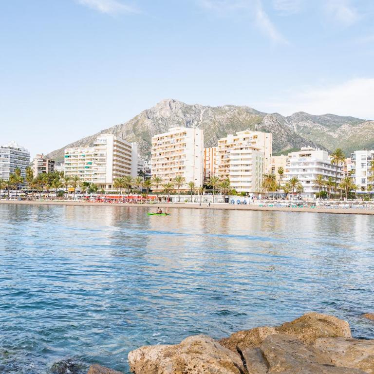 Marbella Center Bechfront 4 persons - Two-Bedroom Apartment - 14