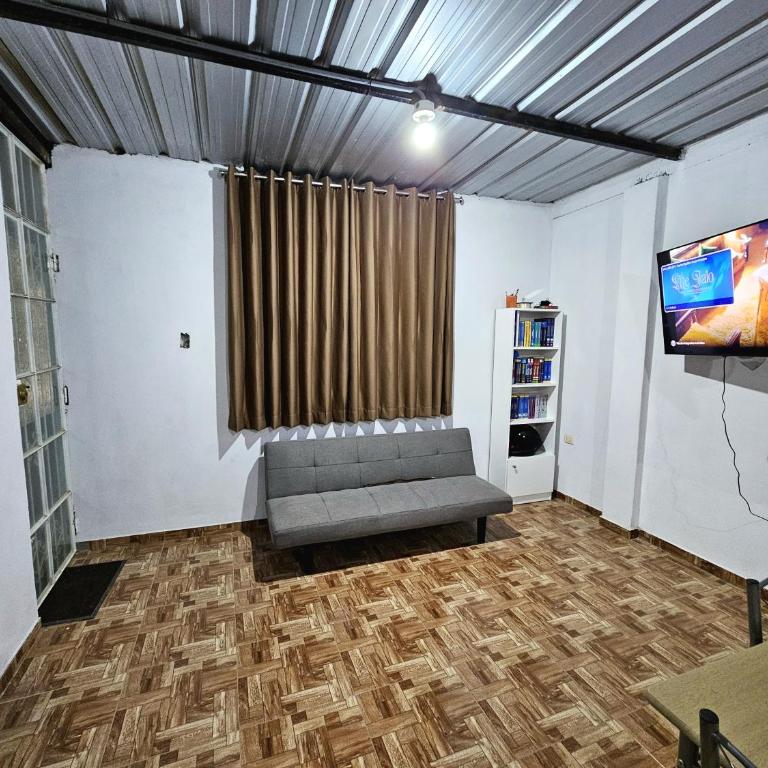 Minidepartamento Centrico Amoblado - Apartamento de 1 dormitorio - 3