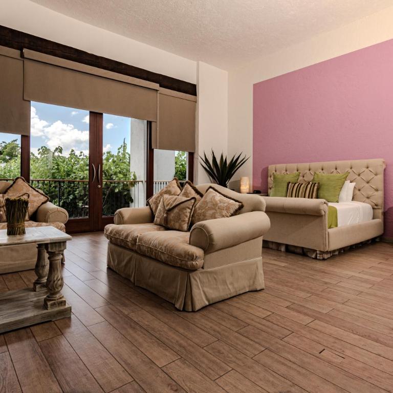 Radisson Hotel Cuernavaca - Suite - 1 cama extragrande - Adaptada para personas con discapacidad - No fumadores - 2