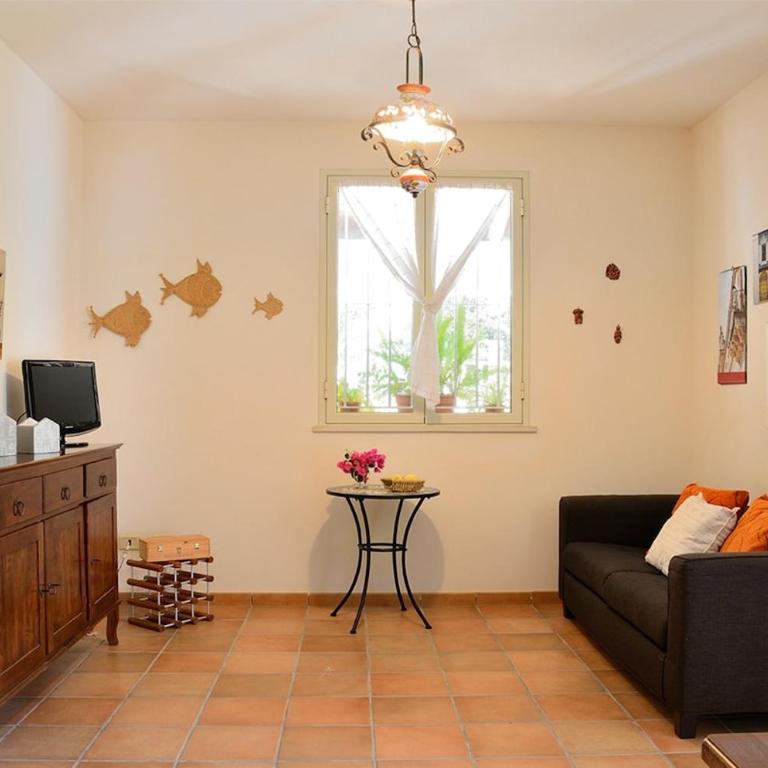 Villa Sole con accesso diretto alla spiaggia - Three-Bedroom House - 20