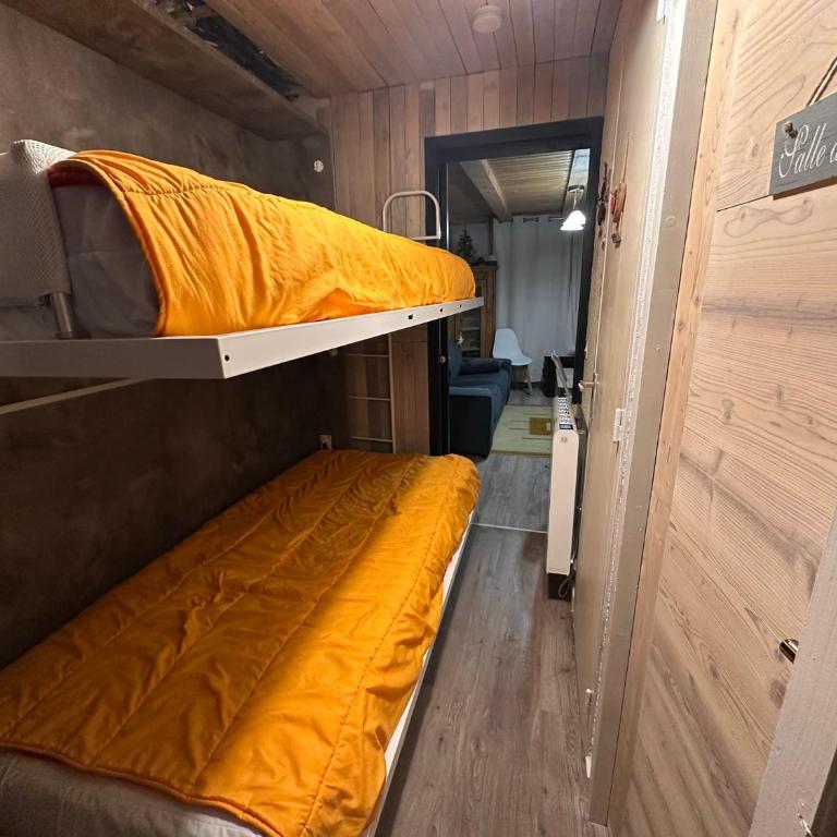 Studio rénové avec grande terrasse ensoleillée - FR-1-464-2 - Studio - 12