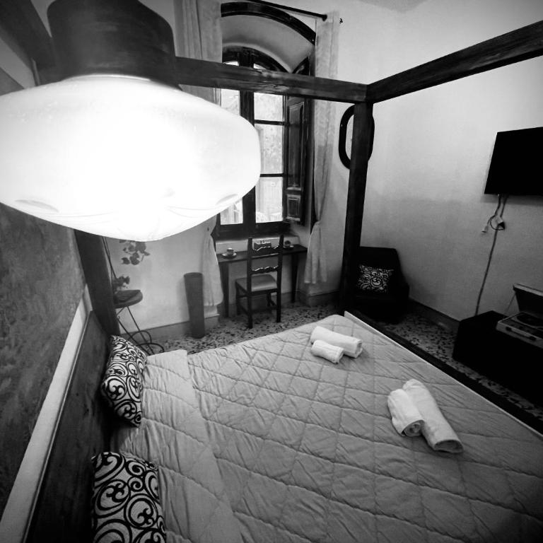 Il Vecchio Cortile - Appartamento con 2 Camere da Letto, Balcone e Terrazza - 3