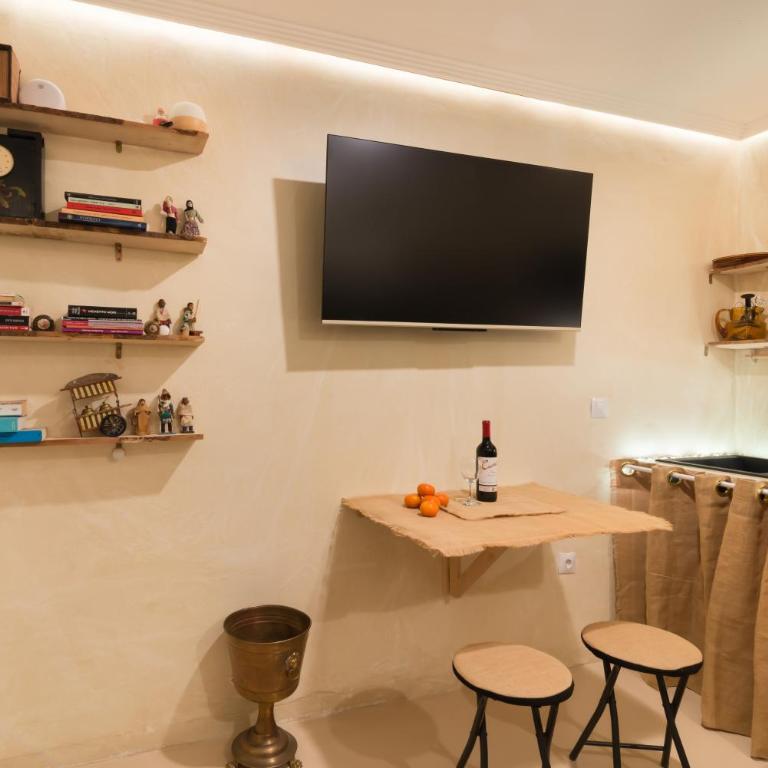 CajaSoul Lavapies - King Studio with Sofa Bed - 5