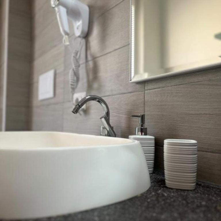 Sleep & Fly Bergamo Center - Late Checkin 1AM - Early Checkin 11AM - Late Checkout 1PM - Transfèr - all EXTRA available only upon reservation - Appartamento Familiare con 2 Camere da Letto - 12