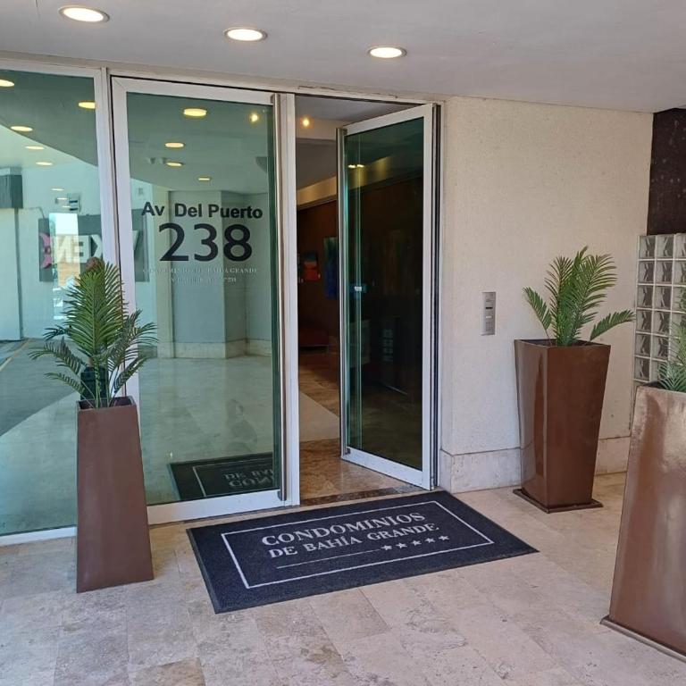 Apart , DEPARTAMENTO CONDOMINIOS BAHIA GRANDE NORDELTA CON BALCÓN Y VISTA A LA Bahia - Apartamento con vistas al lago - 41