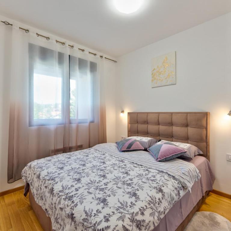 svitanje central residence - One-Bedroom Apartment - 5