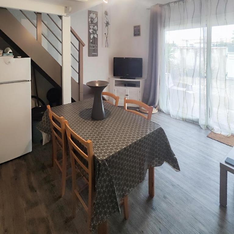 Amazing Home In Agde With Outdoor Swimming Pool - Maison de Vacances 2 Chambres - 7