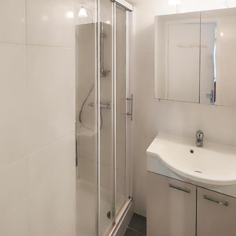 Amazing Home In Agde With Outdoor Swimming Pool - Maison de Vacances 2 Chambres - 15