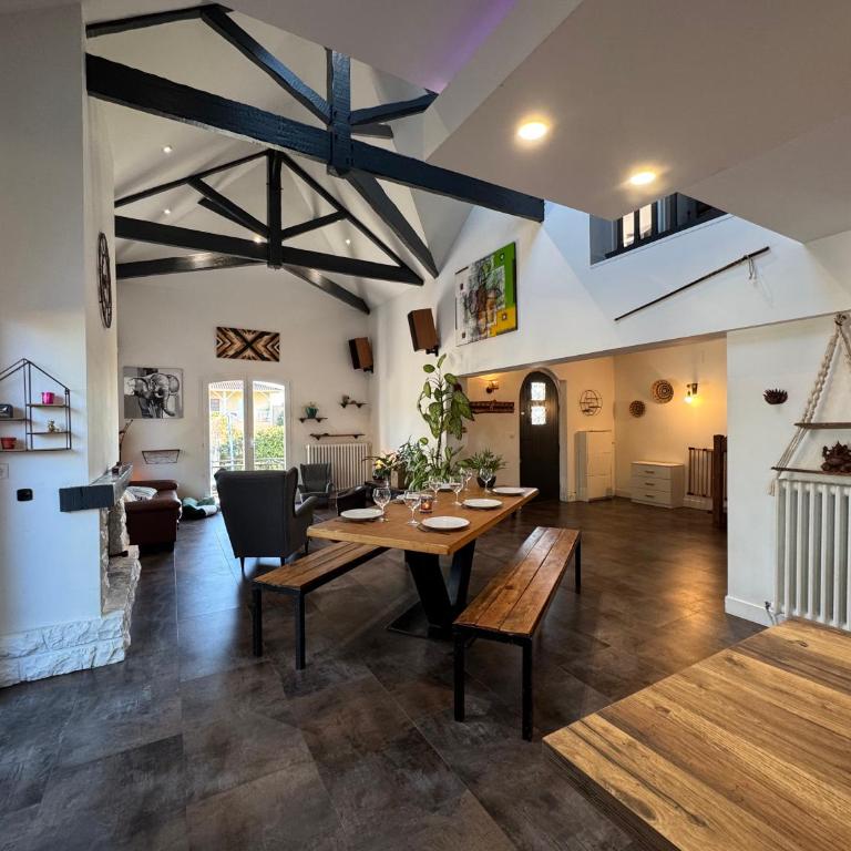 Villa Landaise, 10 minutes des plages - Villa avec Piscine Privée - 4