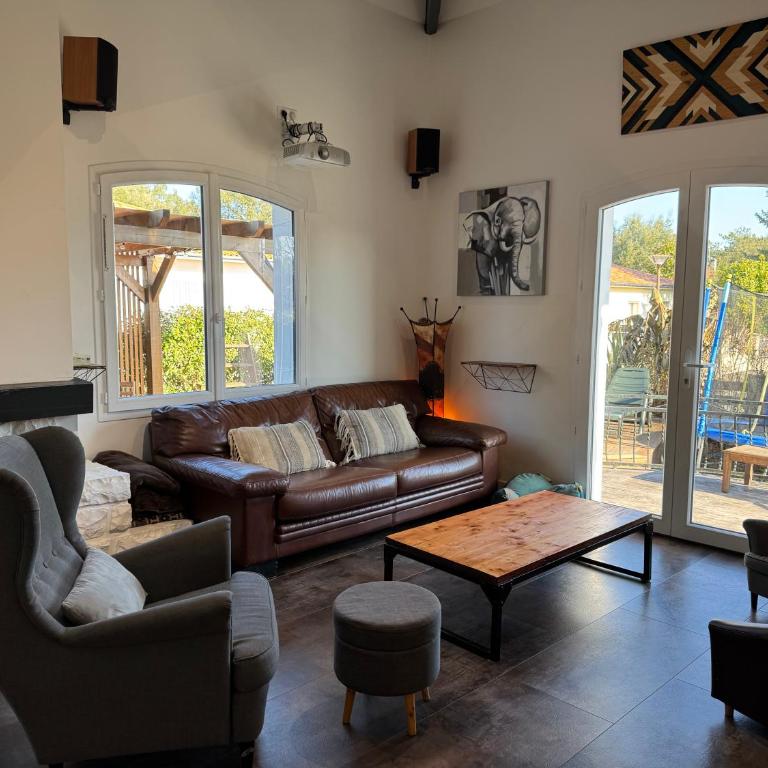Villa Landaise, 10 minutes des plages - Villa avec Piscine Privée - 21