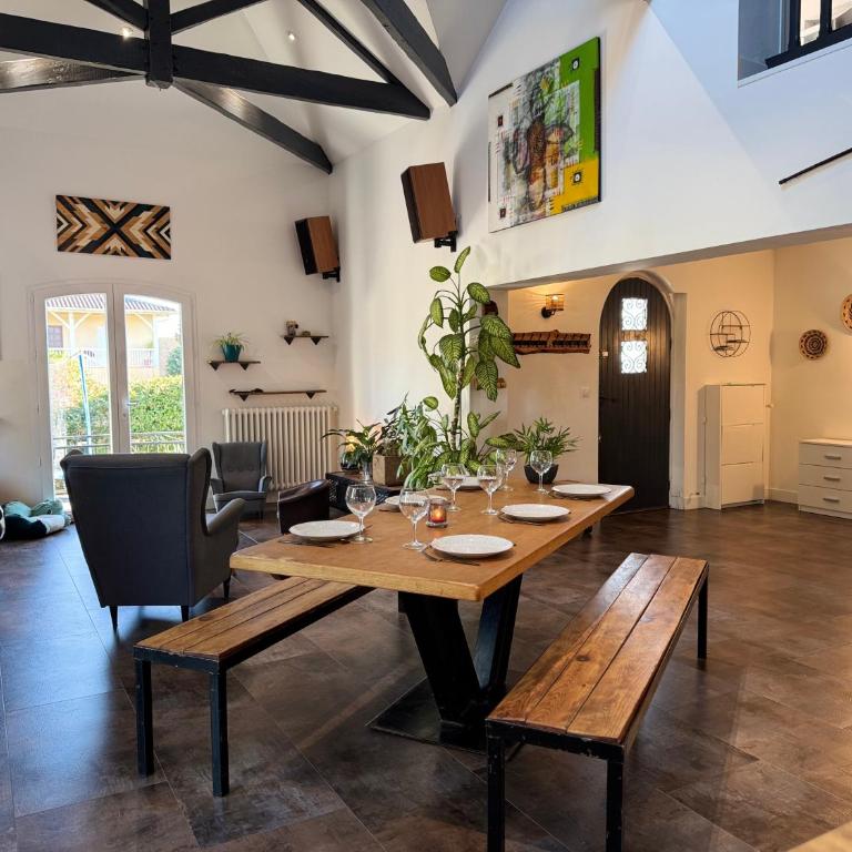 Villa Landaise, 10 minutes des plages - Villa avec Piscine Privée - 3