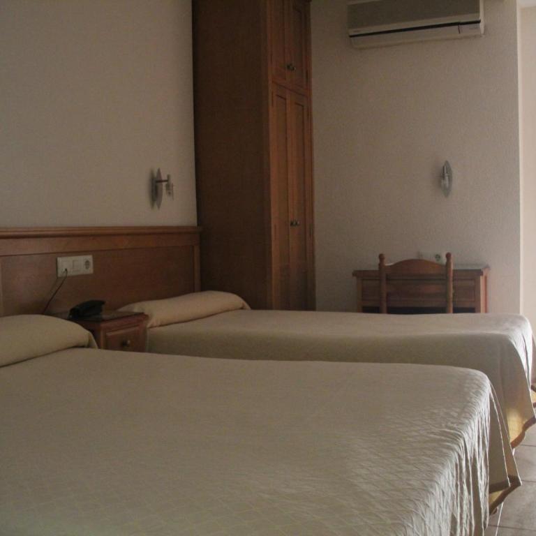 Hostal Maribel - Habitación Triple - 4