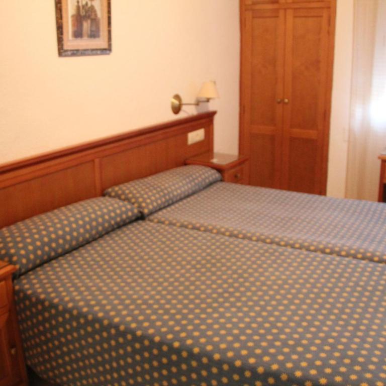 Hostal Maribel - Habitación Doble - 1 o 2 camas - 7
