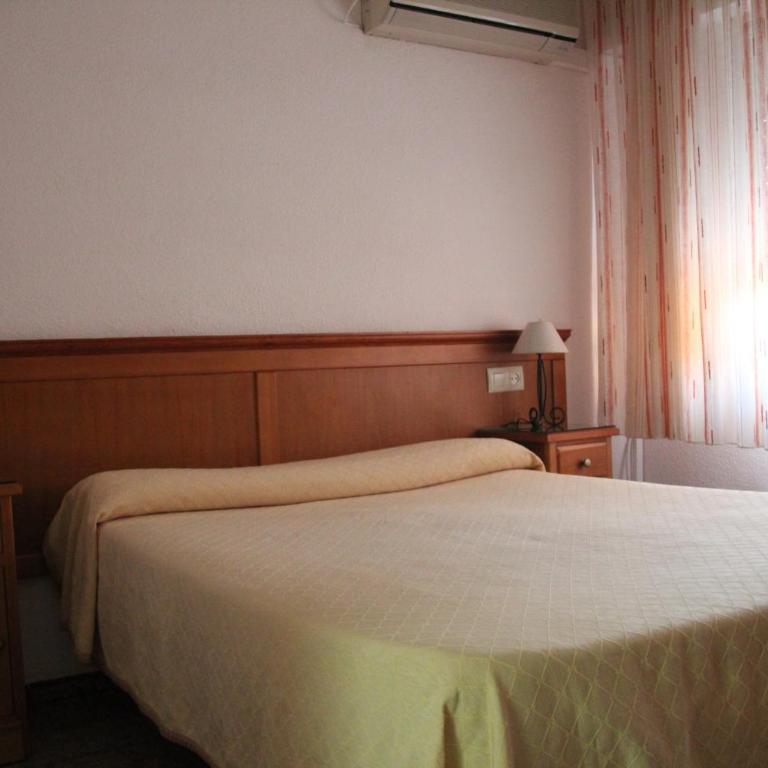 Hostal Maribel - Habitación Doble - 1 o 2 camas - 2