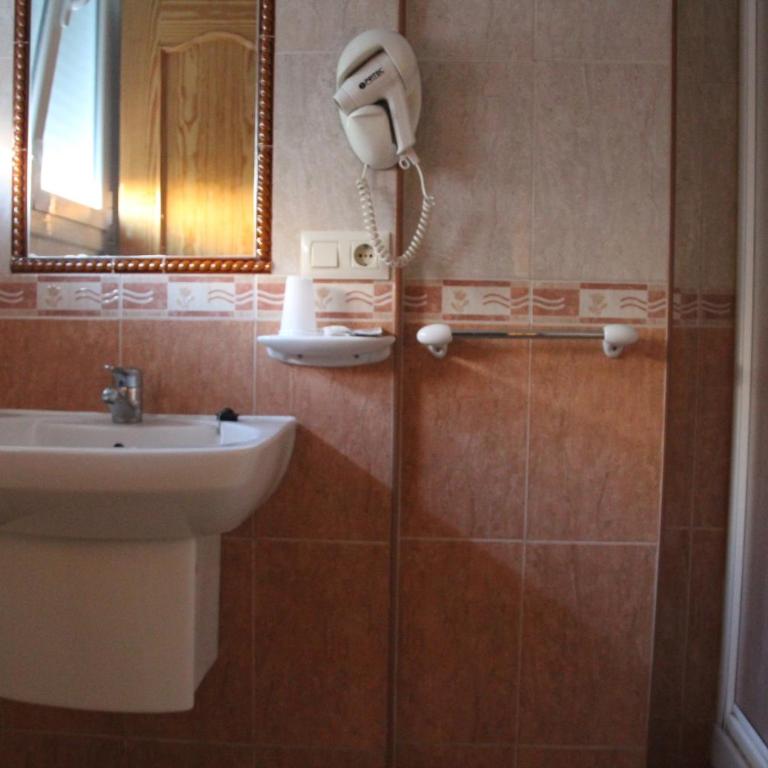 Hostal Maribel - Habitación Triple - 8