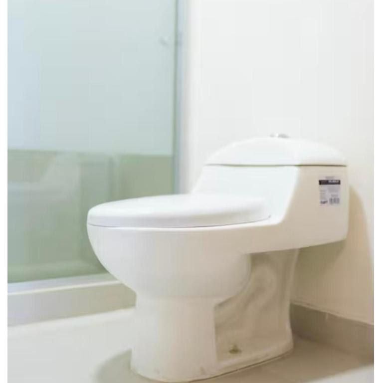 Lux 2 BR apartment, swimming pool, gym and free parking spot in downtown Monterrey - Three-Bedroom Apartment - 5