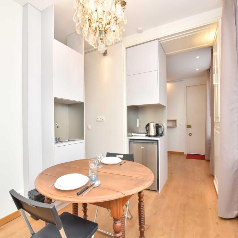 Perle rare Triangle d'Or Great Studio with Terrace - BAIL MOBILITE - Apartamento - 1