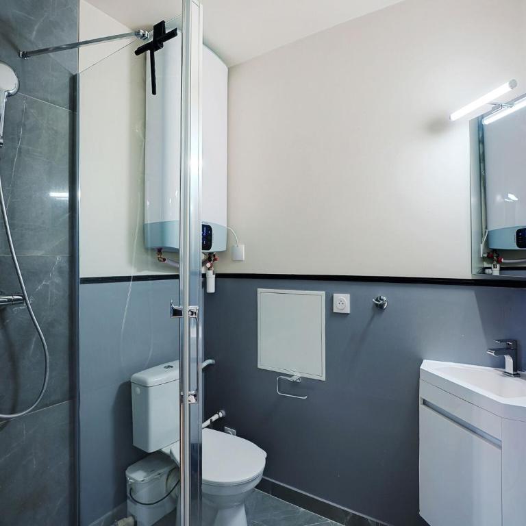 Nice appt 1 BDR 2P - NIEL TERNES - Appartement 1 Chambre - 11