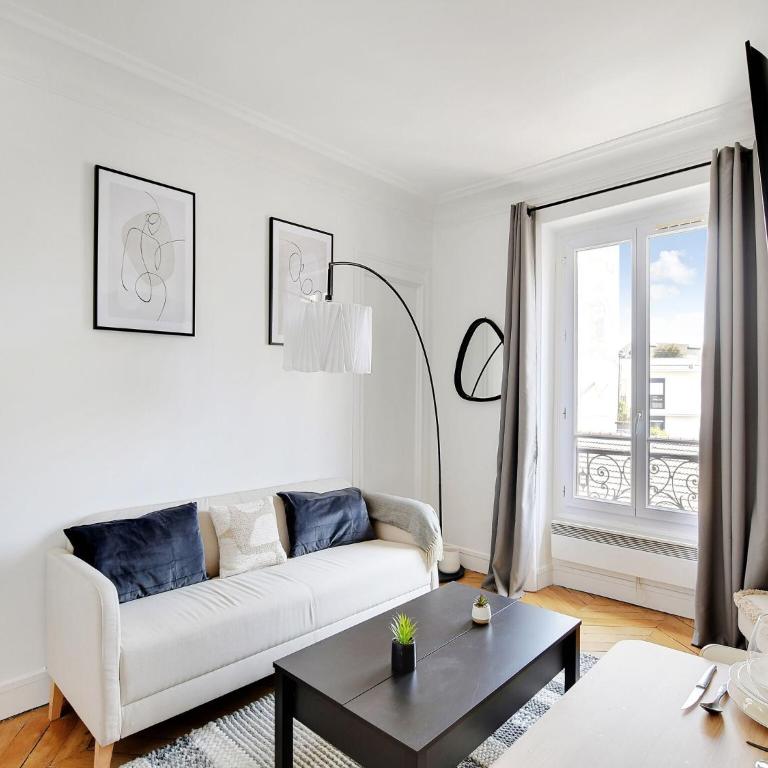 Very nice appt 1 BDR 2P- VOLTAIRE CHARONNE - Appartement - 2
